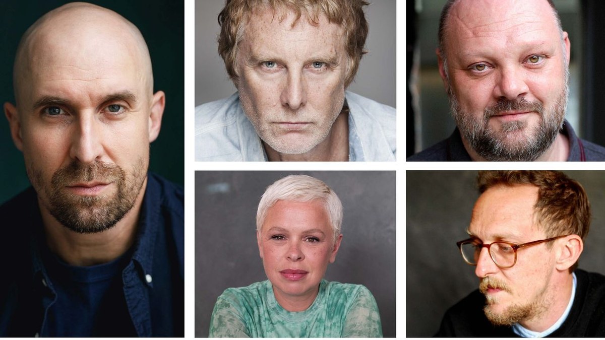 Collage mit Porträts der fünf neu besetzten Darsteller der HBO-Serie Harry Potter für Hogwarts-Geister, Fette Dame und Sprechenden Hut